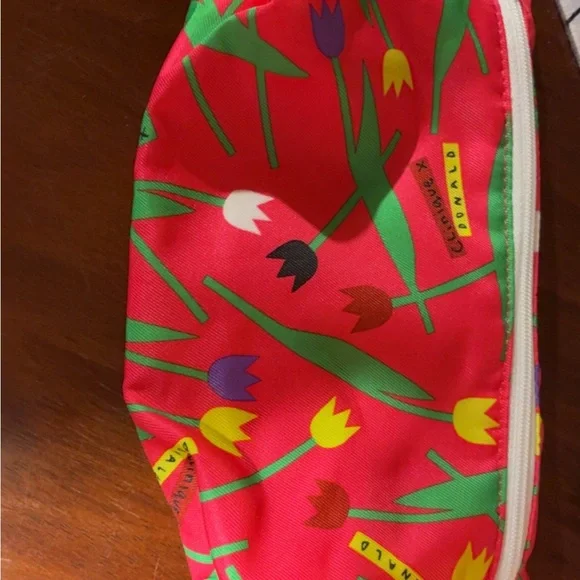 Two makeup bags nwot - Picture 6 of 6